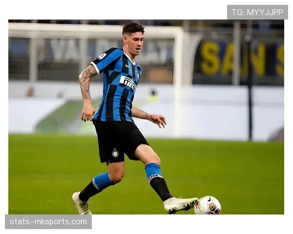 巴斯托尼的左脚出球能力如何定义其现代中卫角色？